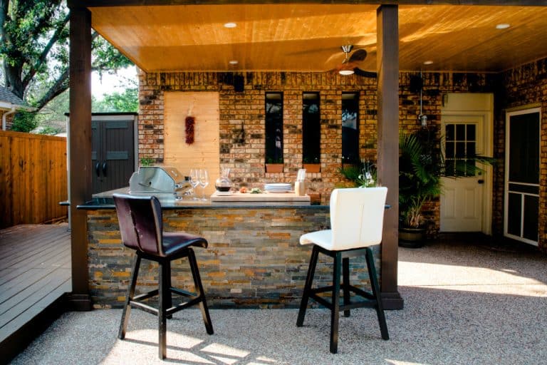 How to Choose a Countertop Material for Your Outdoor Kitchen