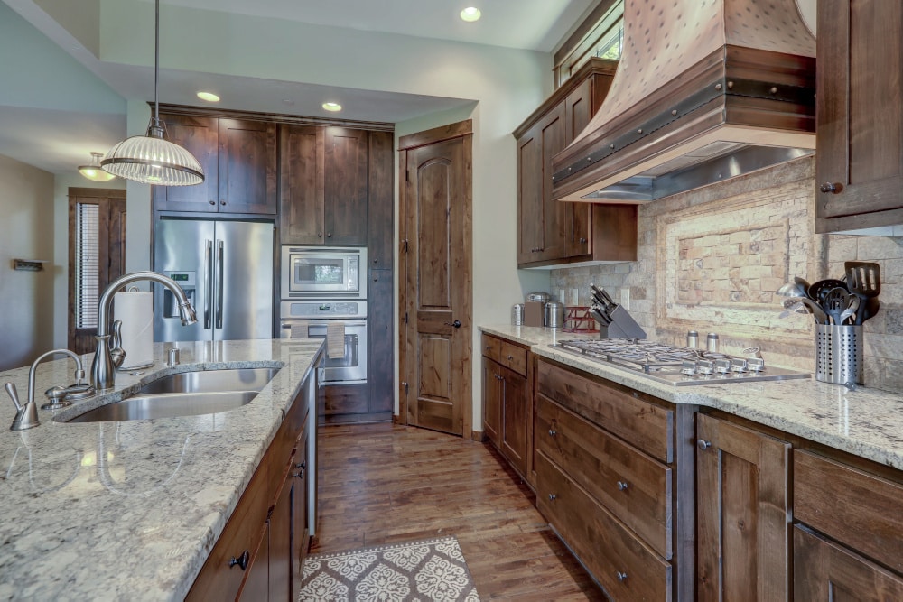 Important Things to Know About Quartzite Countertop Installation